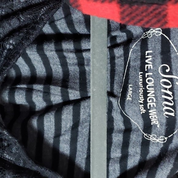 { 7 FOR $45 } EUC LADIES SOMA BLACK GREY STRIPED STRETCHY LOUNGE BLOUSE - Picture 4 of 5